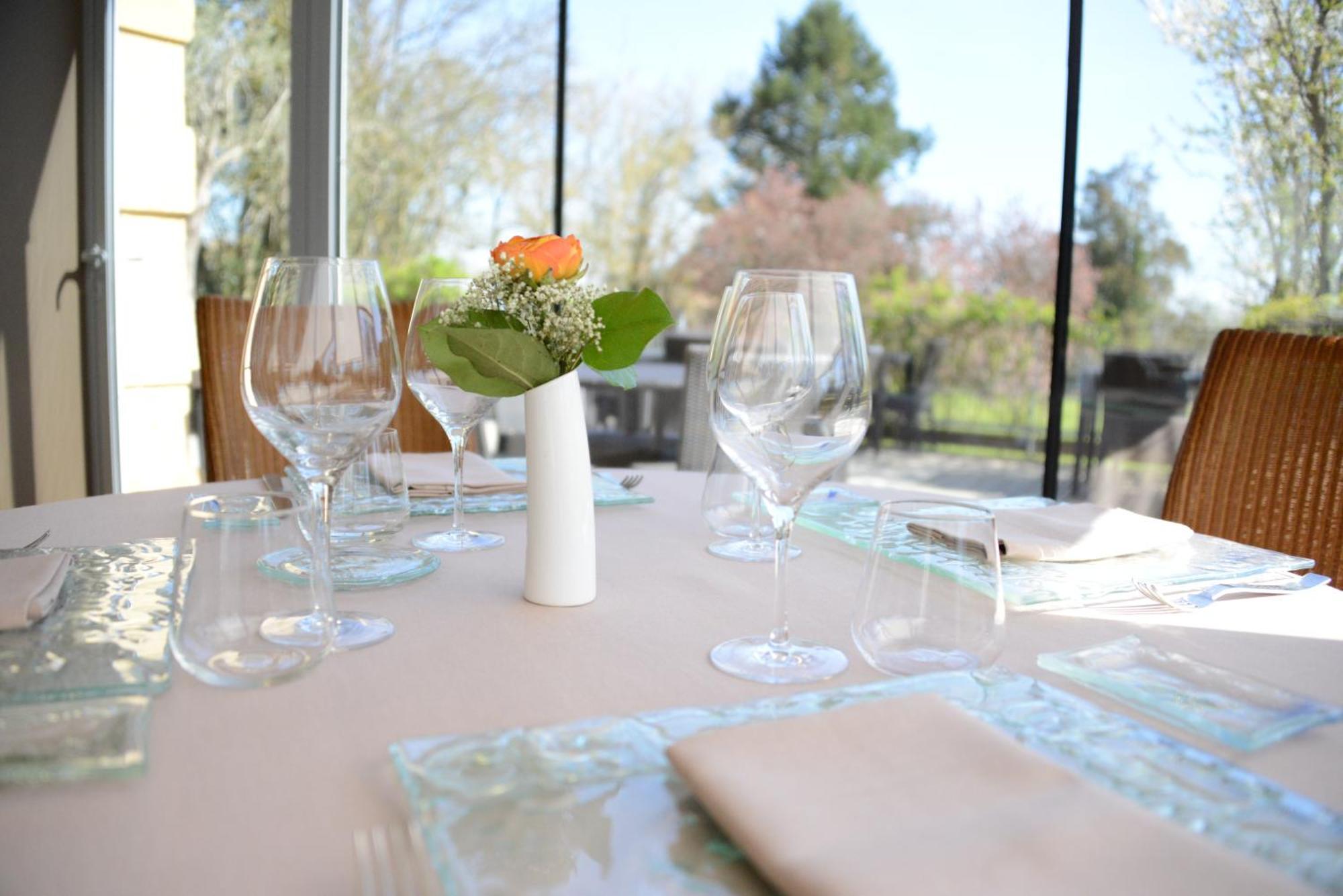Chateau De Champlong Table Hotel **** Golf & Spa Villerest  Bagian luar foto