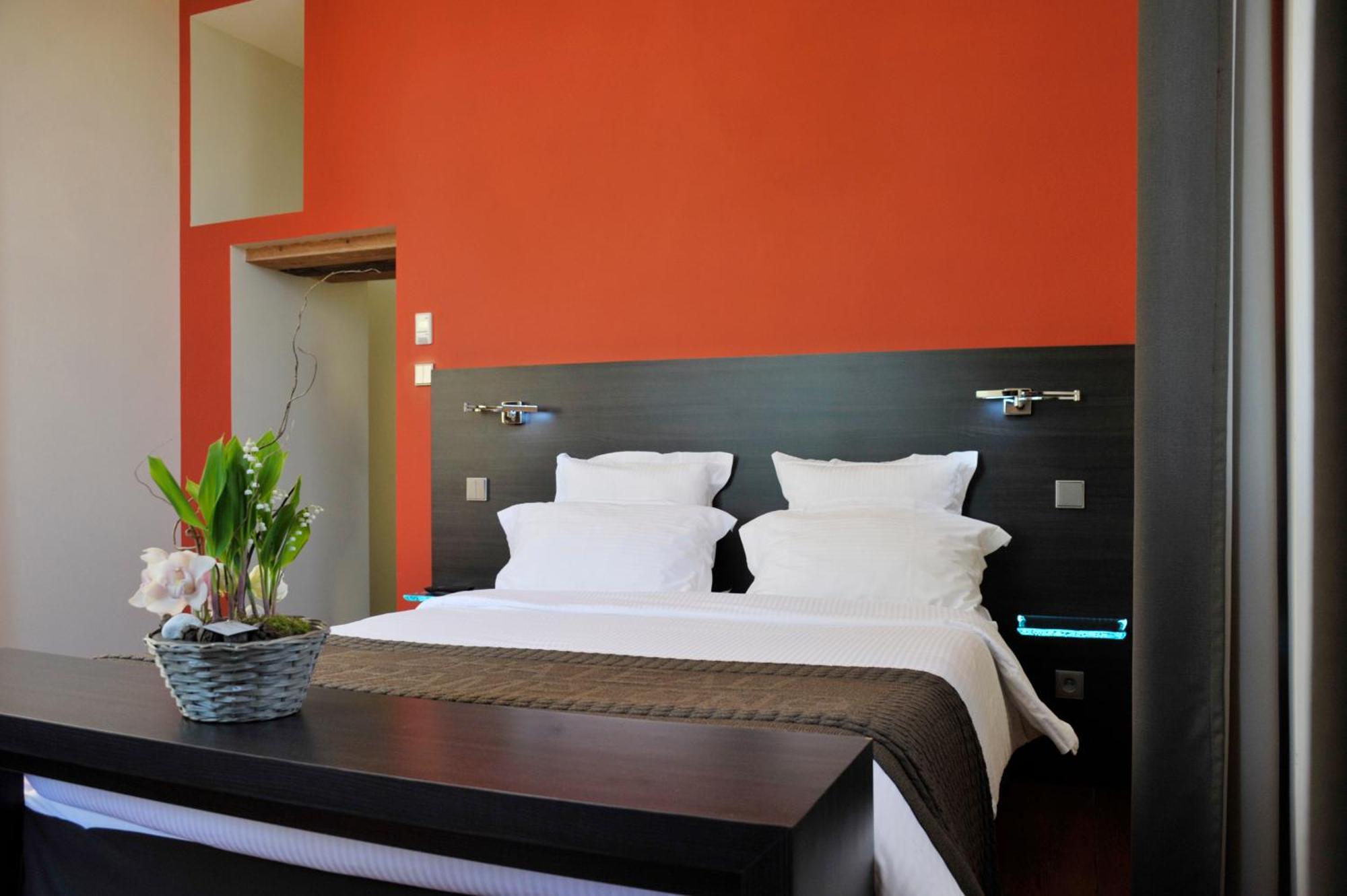 Chateau De Champlong Table Hotel **** Golf & Spa Villerest  Bagian luar foto